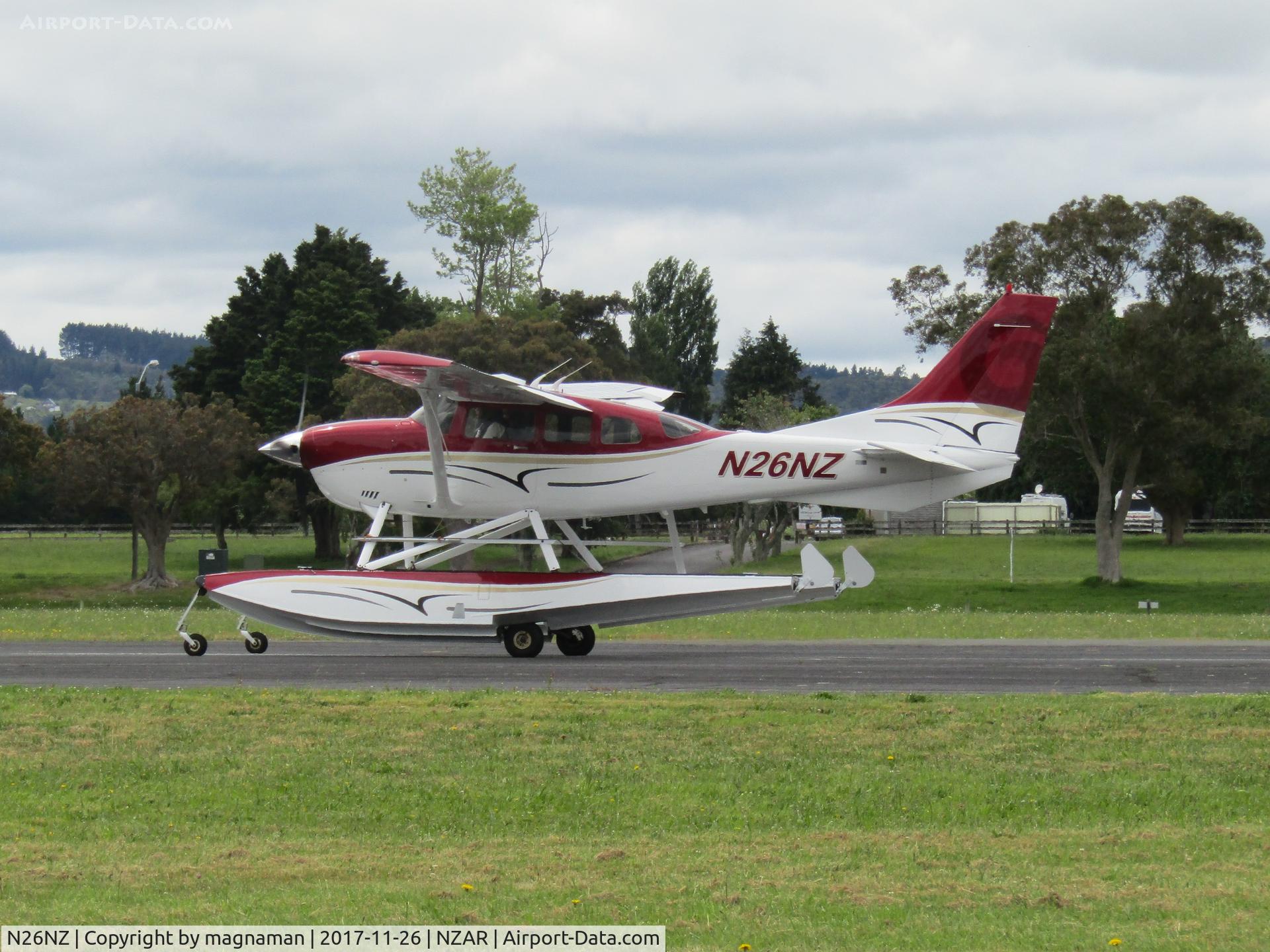 N26NZ, 2003 Cessna T206H Turbo Stationair C/N T20608401, rolling out
