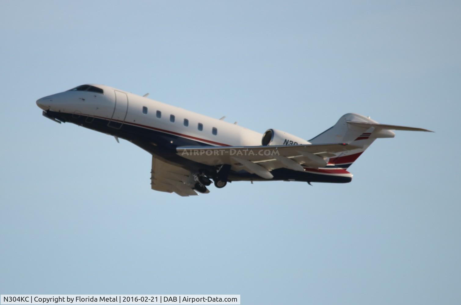 N304KC, 2013 Bombardier Challenger 300 (BD-100-1A10) C/N 20390, Kroger Challenger 300