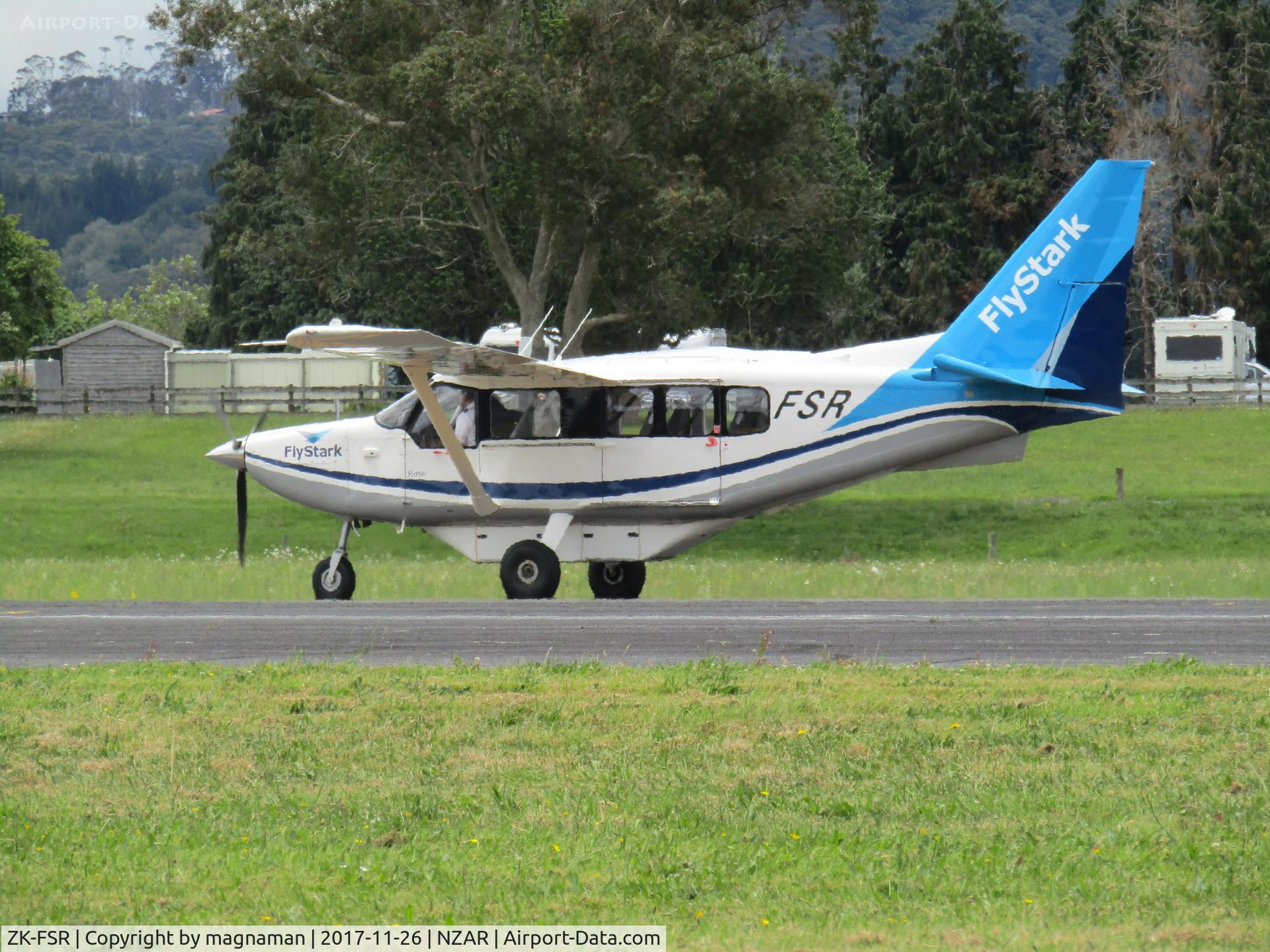 ZK-FSR, Gippsland GA-8 Airvan C/N GA8-06-099, Getting ready to leave (no passengers)