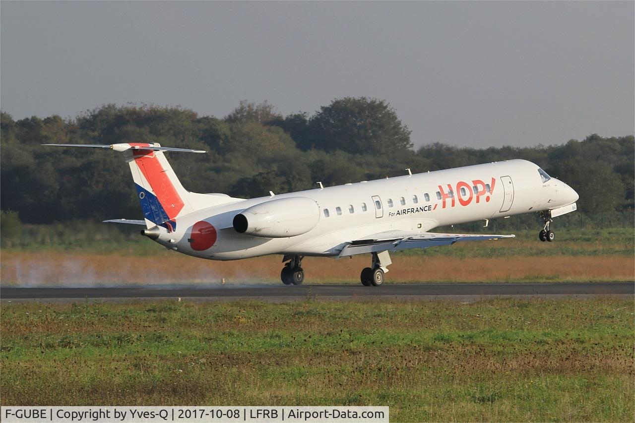 F-GUBE, 2002 Embraer ERJ-145LR (EMB-145LR) C/N 145668, Embraer ERJ-145LR, Landing rwy 07R, Brest-Bretagne airport (LFRB-BES)