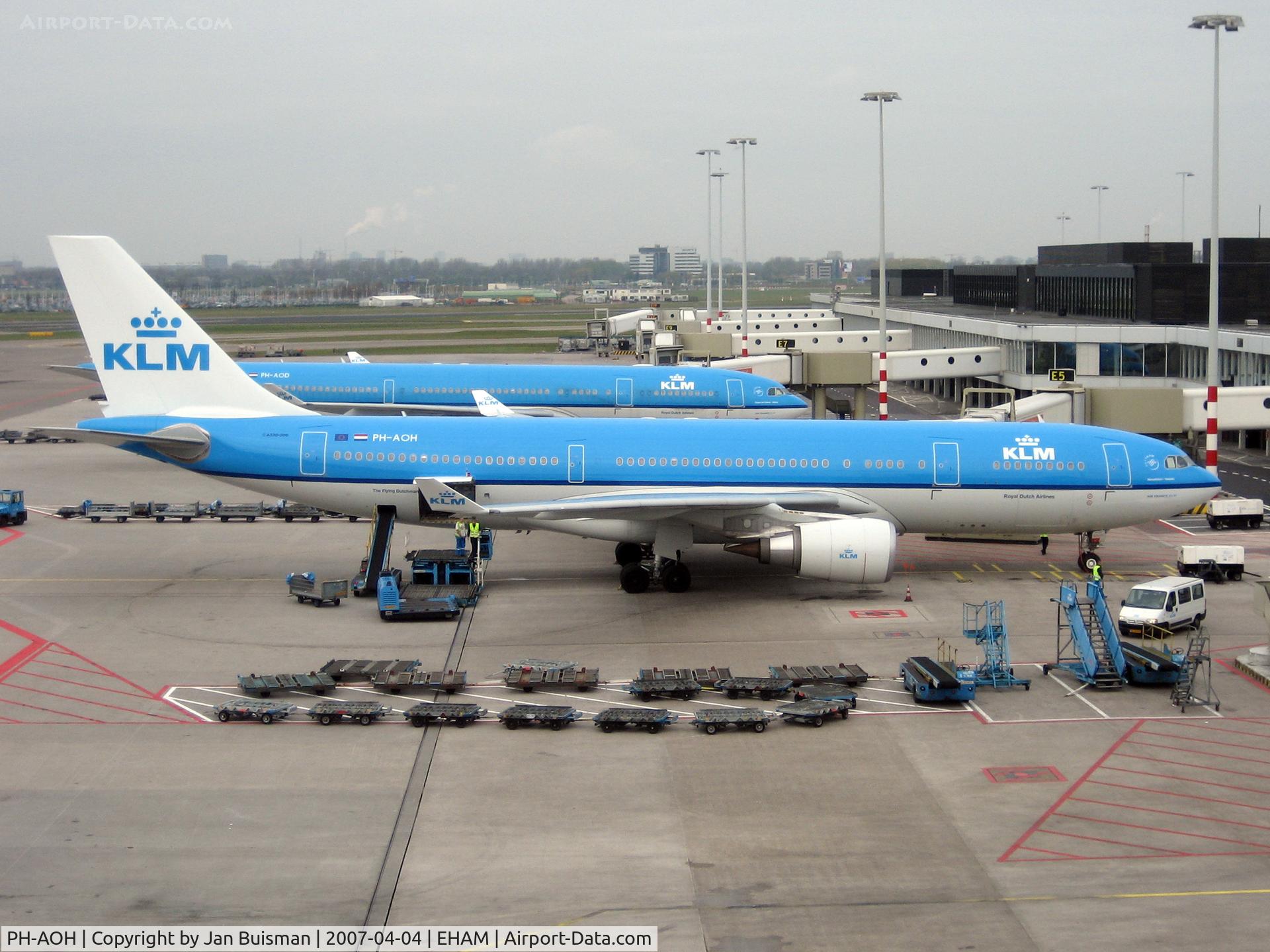 PH-AOH, 2006 Airbus A330-203 C/N 811, KLM, currently AP-BMI Shaheen Air Intnl