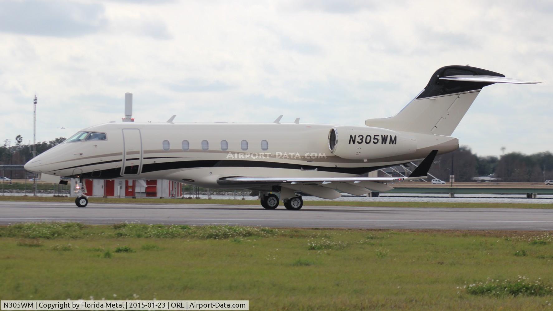 N305WM, 2012 Bombardier Challenger 300 (BD-100-1A10) C/N 20379, Challenger 300