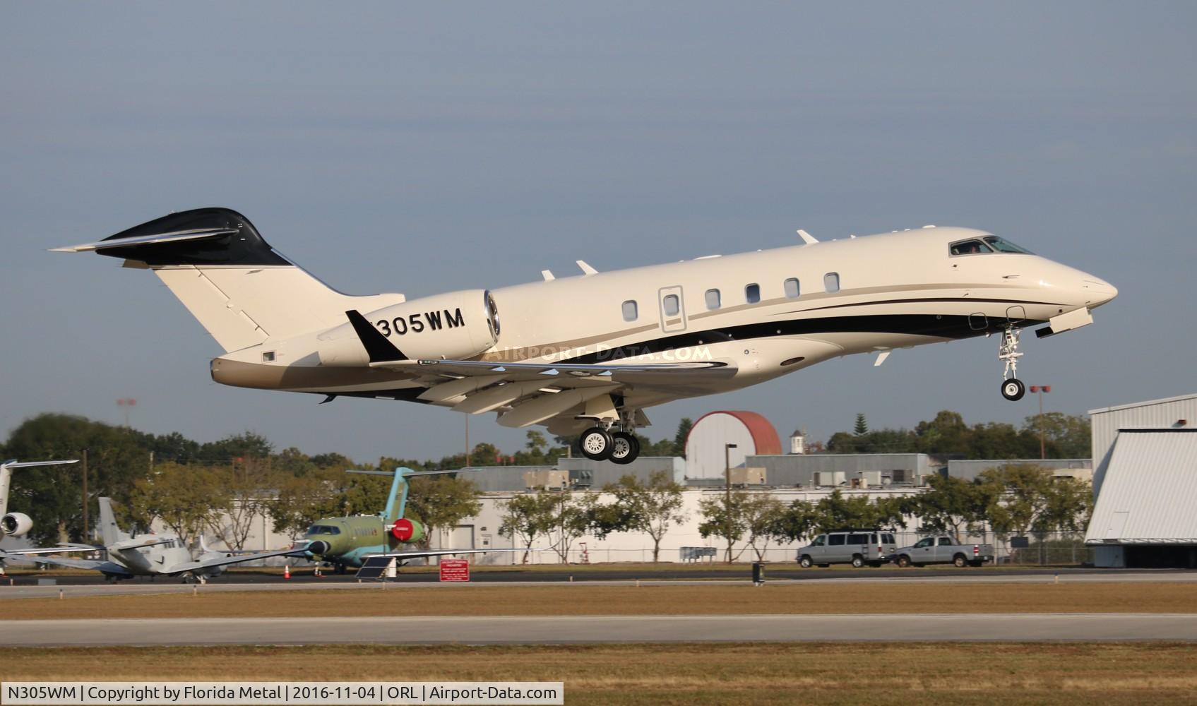 N305WM, 2012 Bombardier Challenger 300 (BD-100-1A10) C/N 20379, Challenger 300