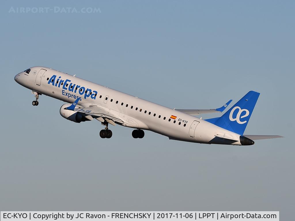 EC-KYO, 2009 Embraer 195LR (ERJ-190-200LR) C/N 19000276, Air Europa take off runway 03