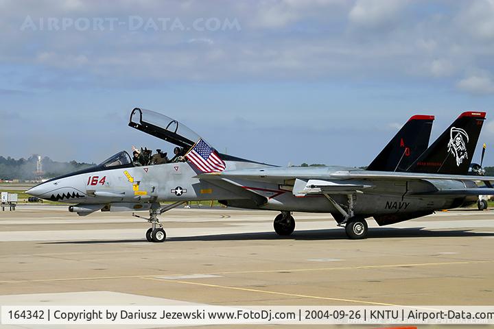 164342, Grumman F-14D Tomcat C/N 617/D-22, F-14D Tomcat 164342 AD-100 from VFA-31 