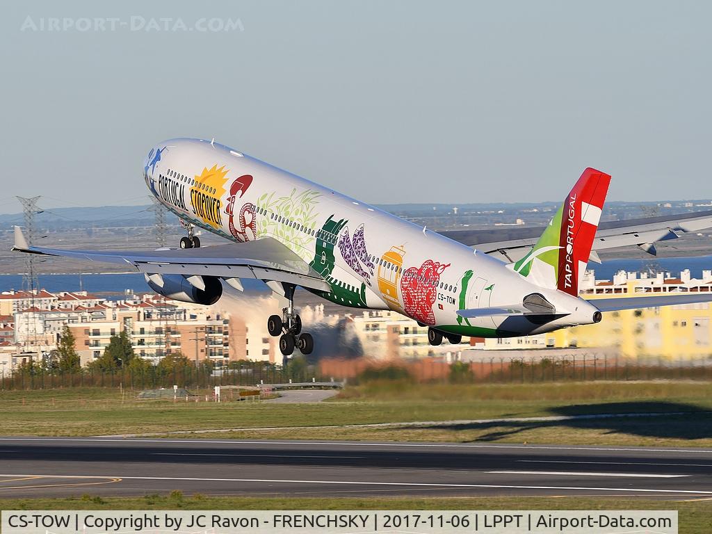 CS-TOW, 2009 Airbus A330-343E C/N 1012, (Portugal Stopover - Discover Portugal On The Way c/s)