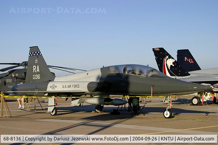 68-8136, 1968 Northrop T-38A Talon C/N T.6141, T-38A Talon 68-8136 RA from 560 FTS 