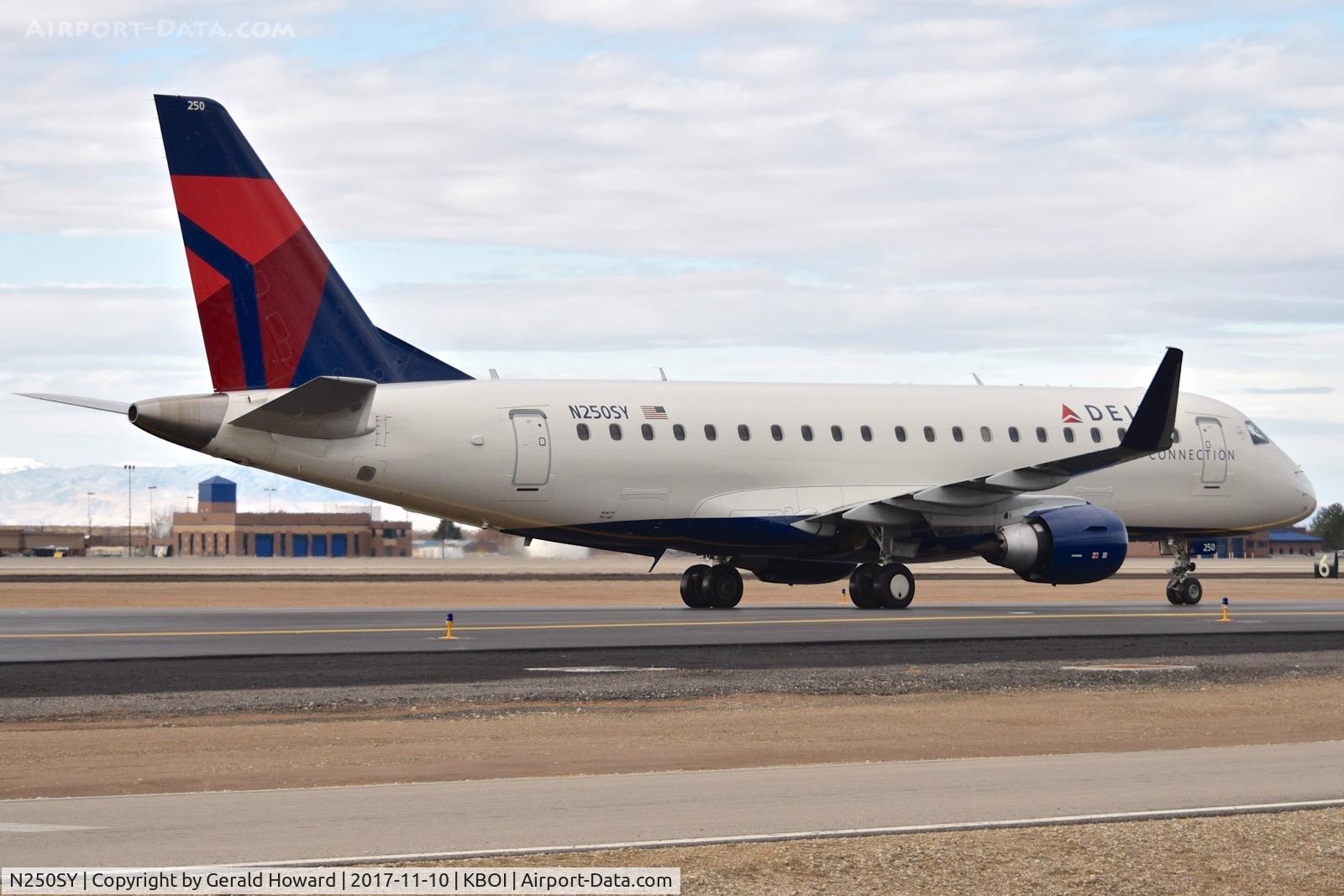 N250SY, 2016 Embraer 175LR (ERJ-170-200LR) C/N 17000610, Taxiing to the ramp on Alpha.
