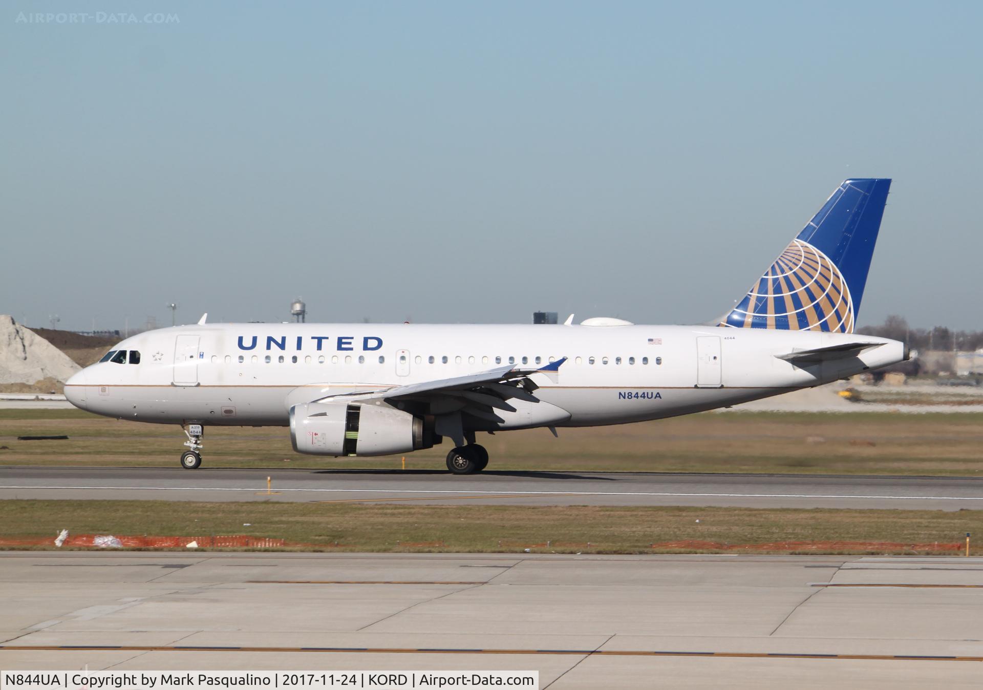 N844UA, 2001 Airbus A319-131 C/N 1581, Airbus A319