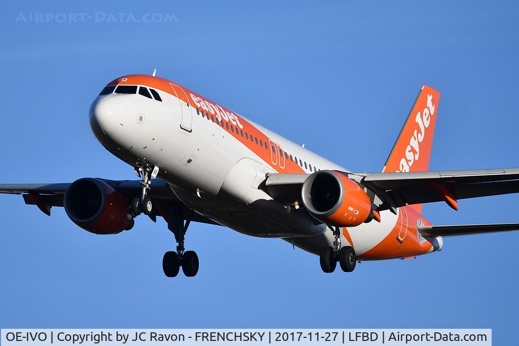 OE-IVO, 2009 Airbus A320-214 C/N 3979, easyJet Europe U24131 from Barcelona (BCN) landing runway 29