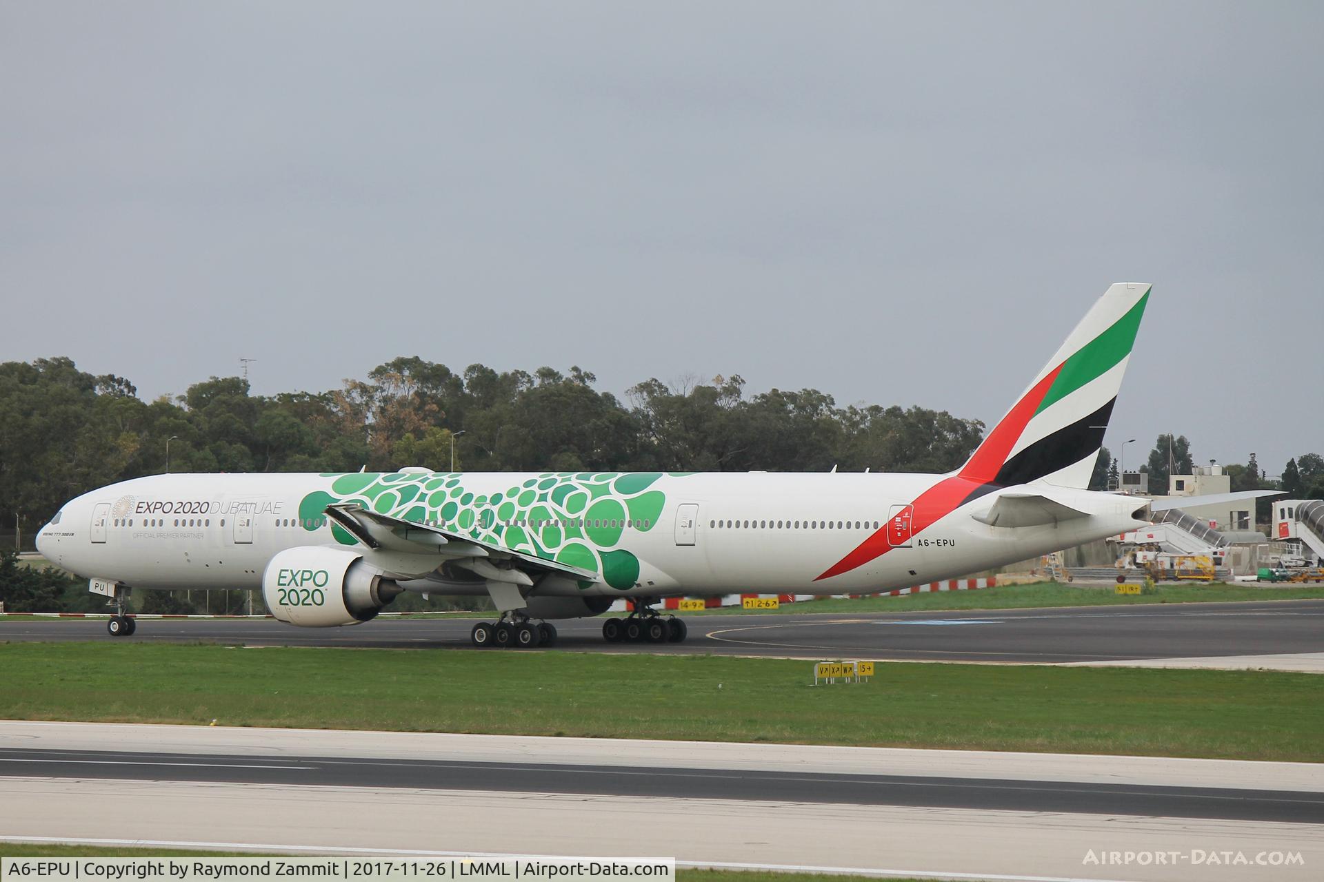 A6-EPU, 2016 Boeing 777-31H/ER C/N 42340, B777 A6-EPU Emirates Airlines sporting the Expo2020 special logo