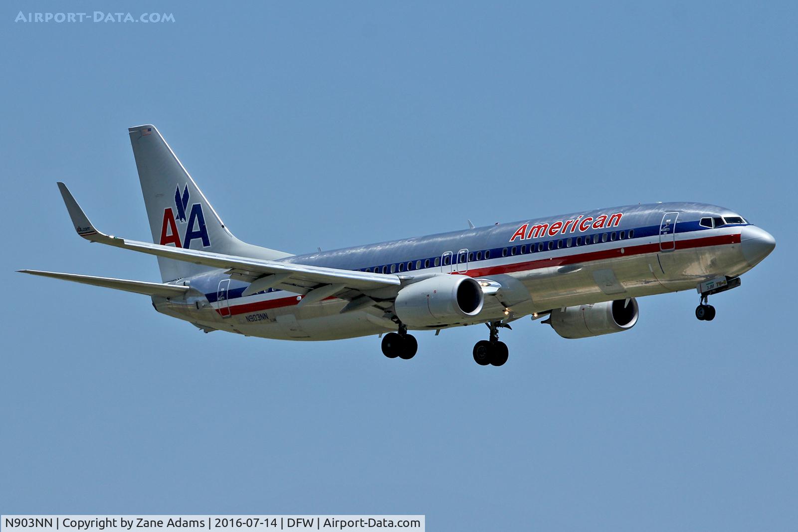 N903NN, 2012 Boeing 737-823 C/N 31153, Arriving at DFW Airport