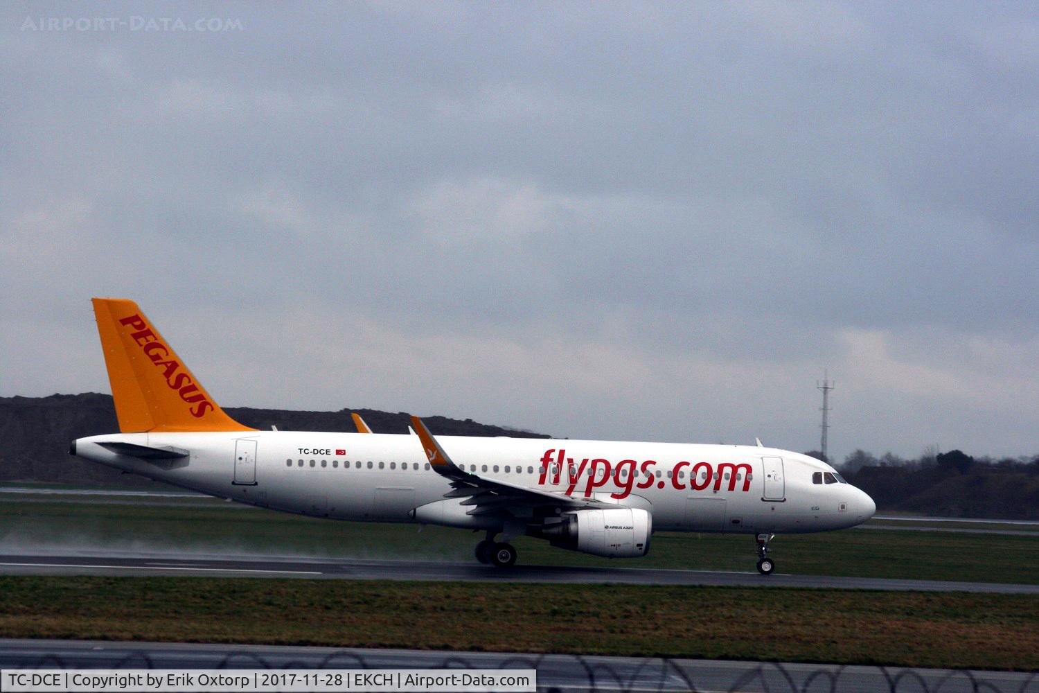 TC-DCE, 2015 Airbus A320-216 C/N 6465, TC-DCE taking off rw 22R