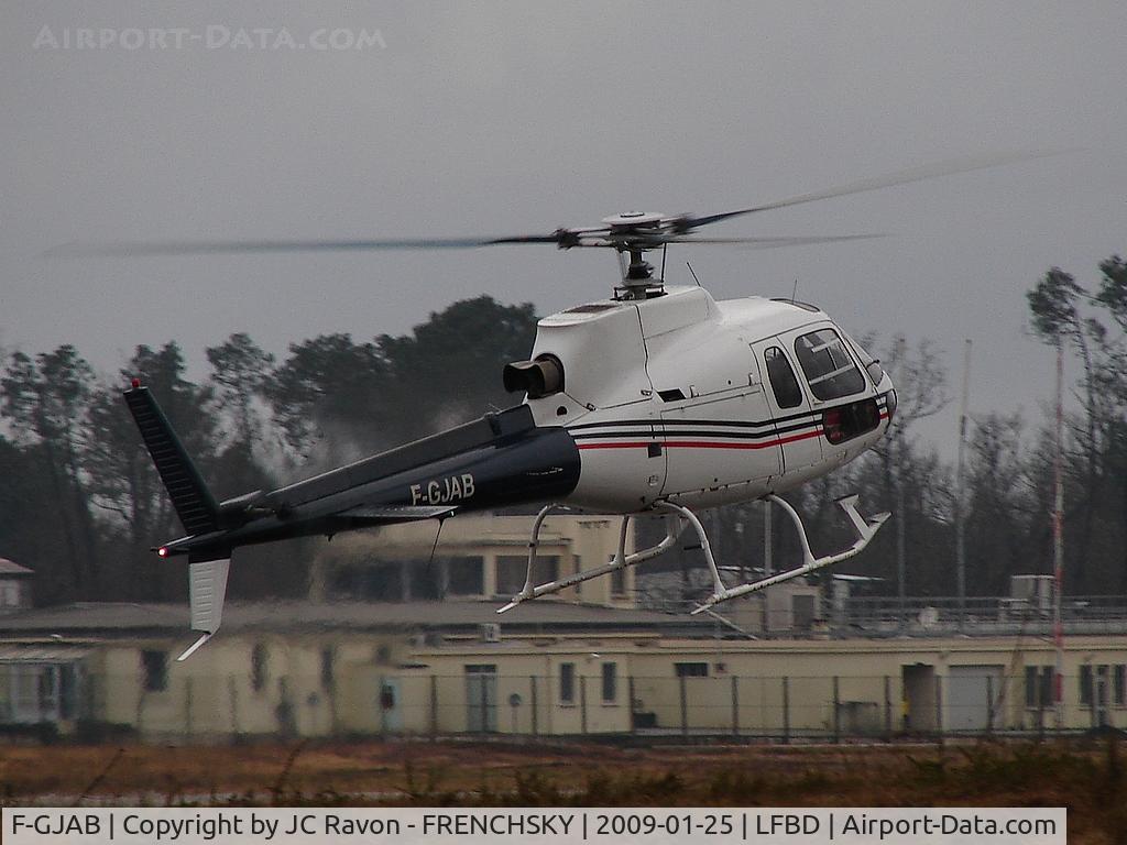 F-GJAB, Eurocopter AS-350B-3 Ecureuil Ecureuil C/N 1174, SARL HELI SUD OUEST take off FATO 23