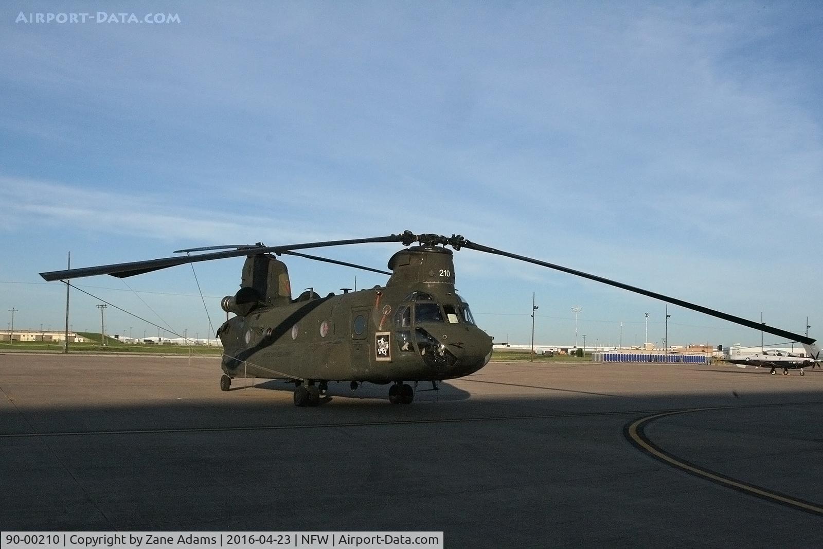 90-00210, 1990 Boeing CH-47D C/N M.3362, At NAS Fort Worth