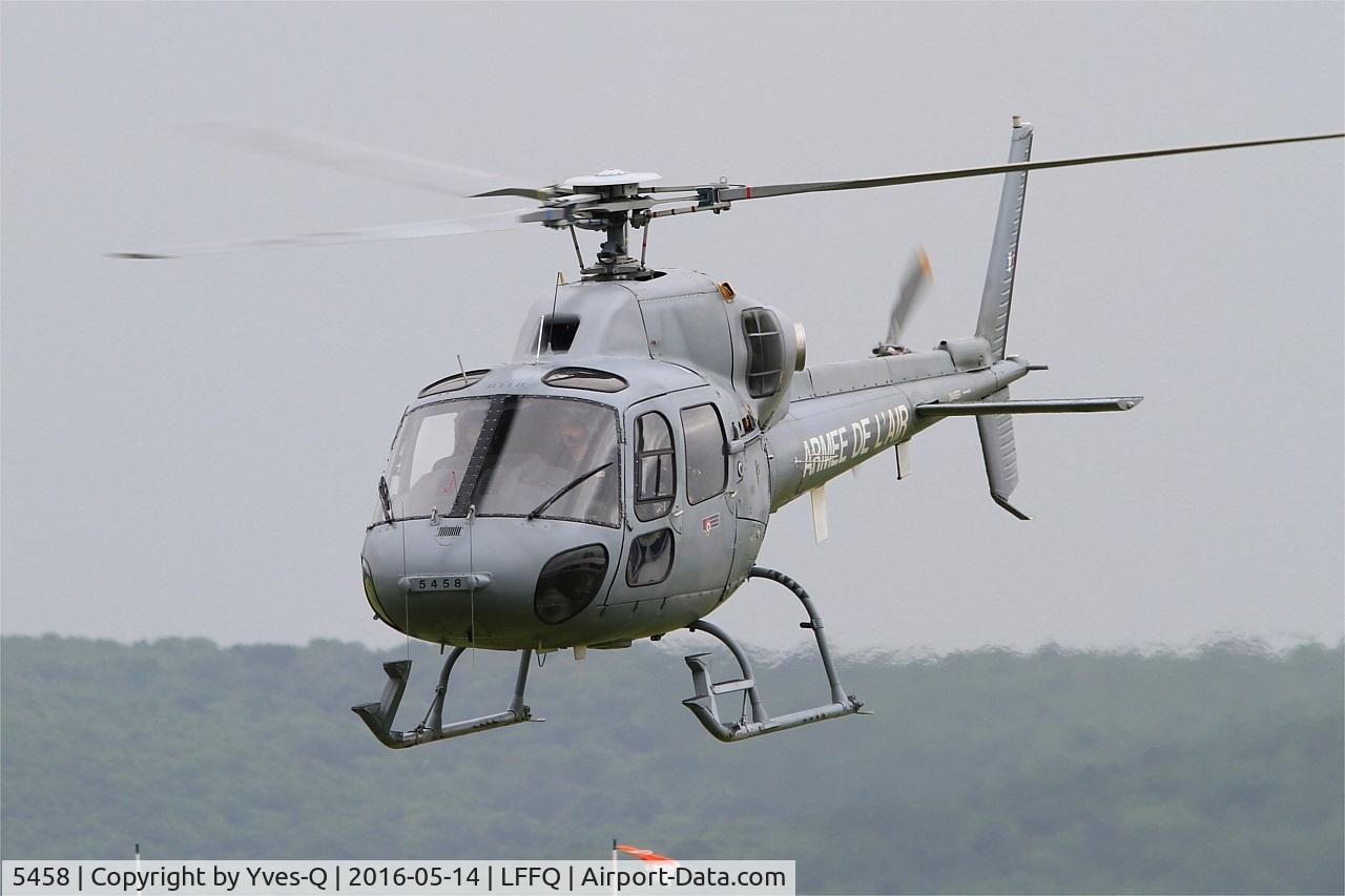 5458, 1990 Aérospatiale AS-555AN Fennec C/N 5458, Aérospatiale AS-555AN Fennec, La Ferté-Alais airfield (LFFQ) Air show 2016