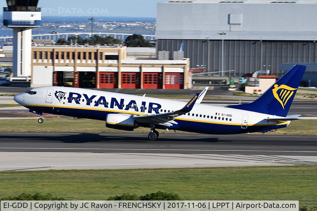 EI-GDD, 2017 Boeing 737-800 C/N 44802, Ryanair take off runway 03