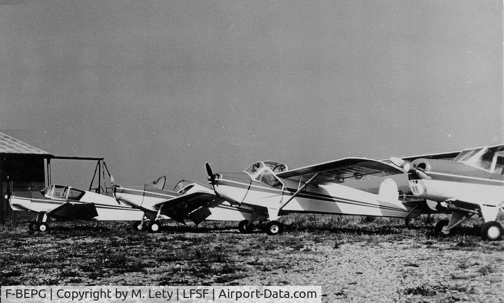 F-BEPG, SNCAC NC.854 C/N 01, Photo recadrée fournie par M. LETY des Ailes Mosellanes.
Début des années 1960
