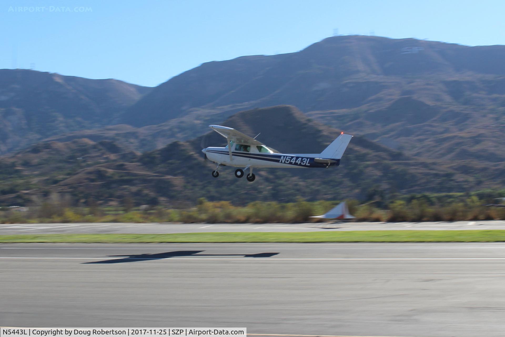 N5443L, 1980 Cessna 152 C/N 15284315, 1980 Cessna 152, Lycoming O-235 115 Hp, takeoff climb Rwy 04