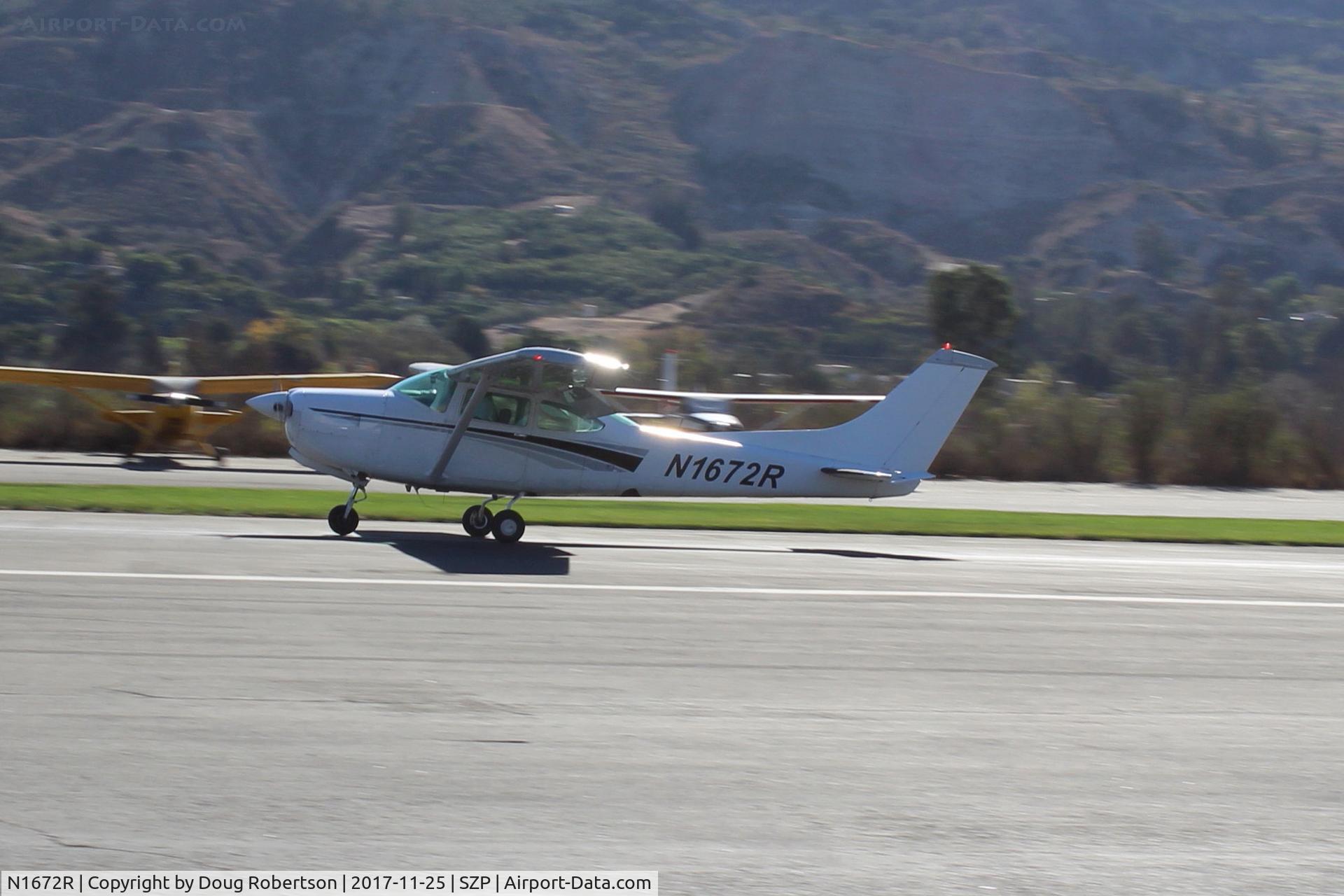 N1672R, 1978 Cessna R182 Skylane RG C/N R18200507, 1978 Cessna R182 SKYLANE RG, Lycoming IO-540-J3C5D 235 Hp, landing roll Rwy 04