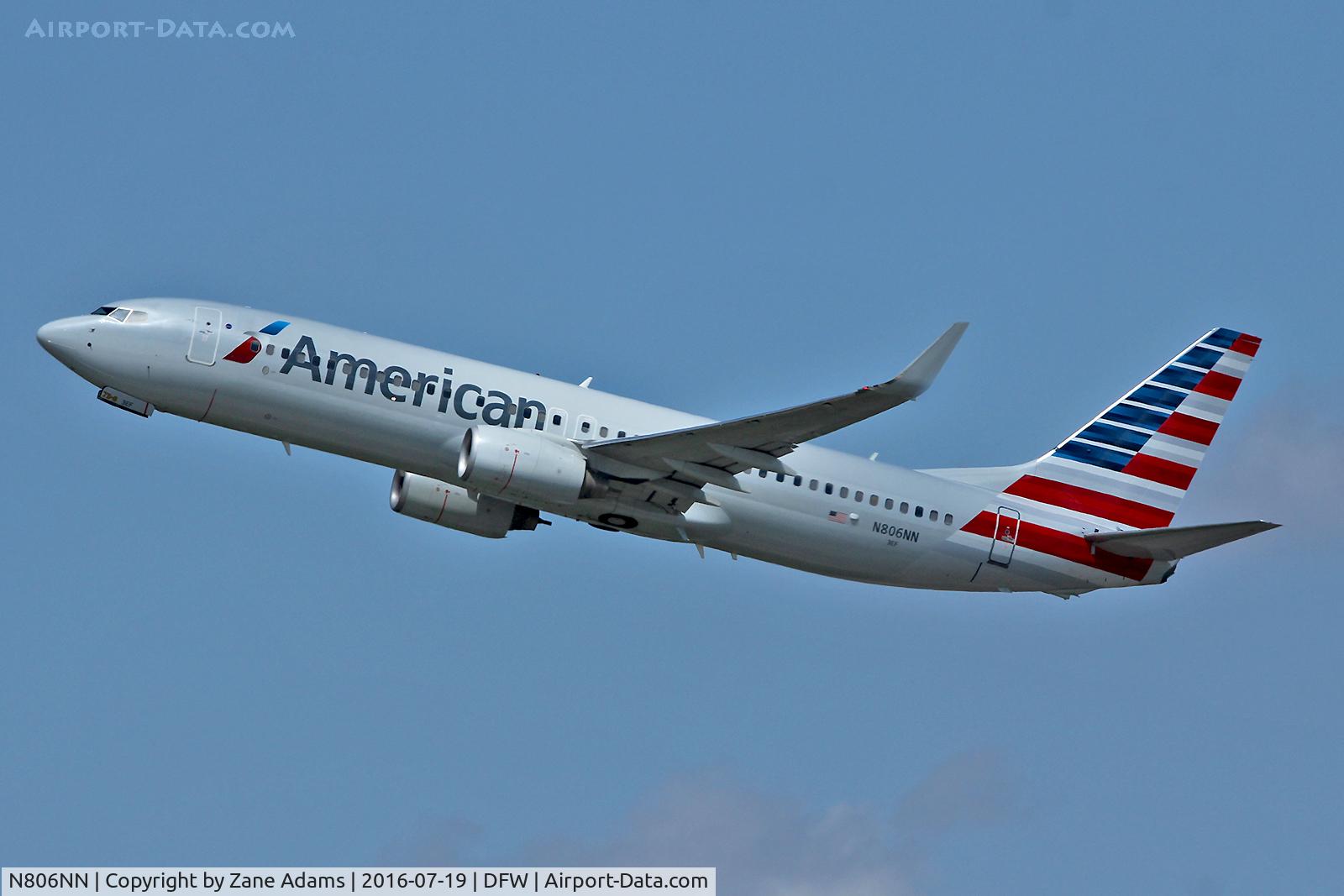 N806NN, 2009 Boeing 737-823 C/N 29561, Departing DFW Airport