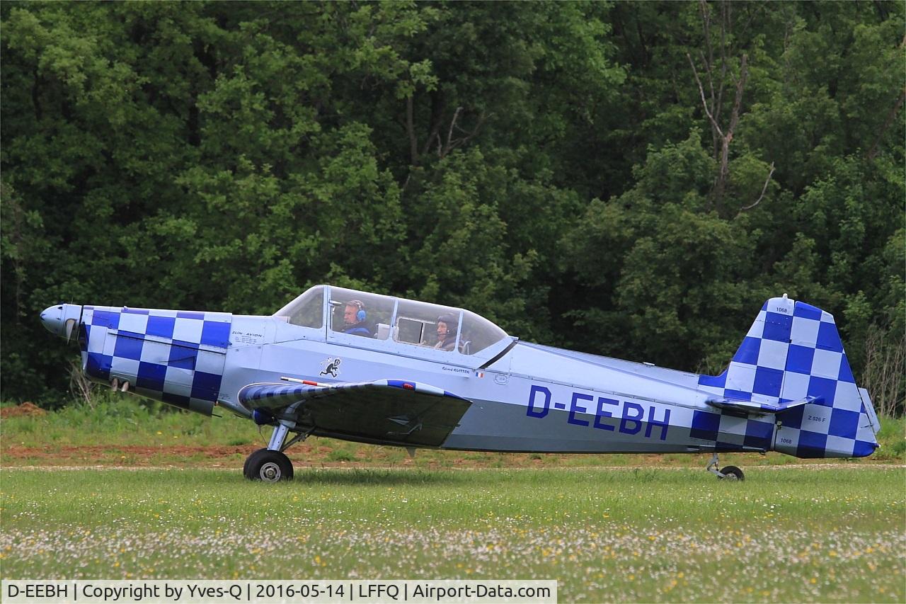 D-EEBH, Zlin Z-526F Trener Master C/N 1068, Zlin Z-526F Trener Master, Landing rwy 29, La Ferté-Alais airfield (LFFQ) Air show 2016