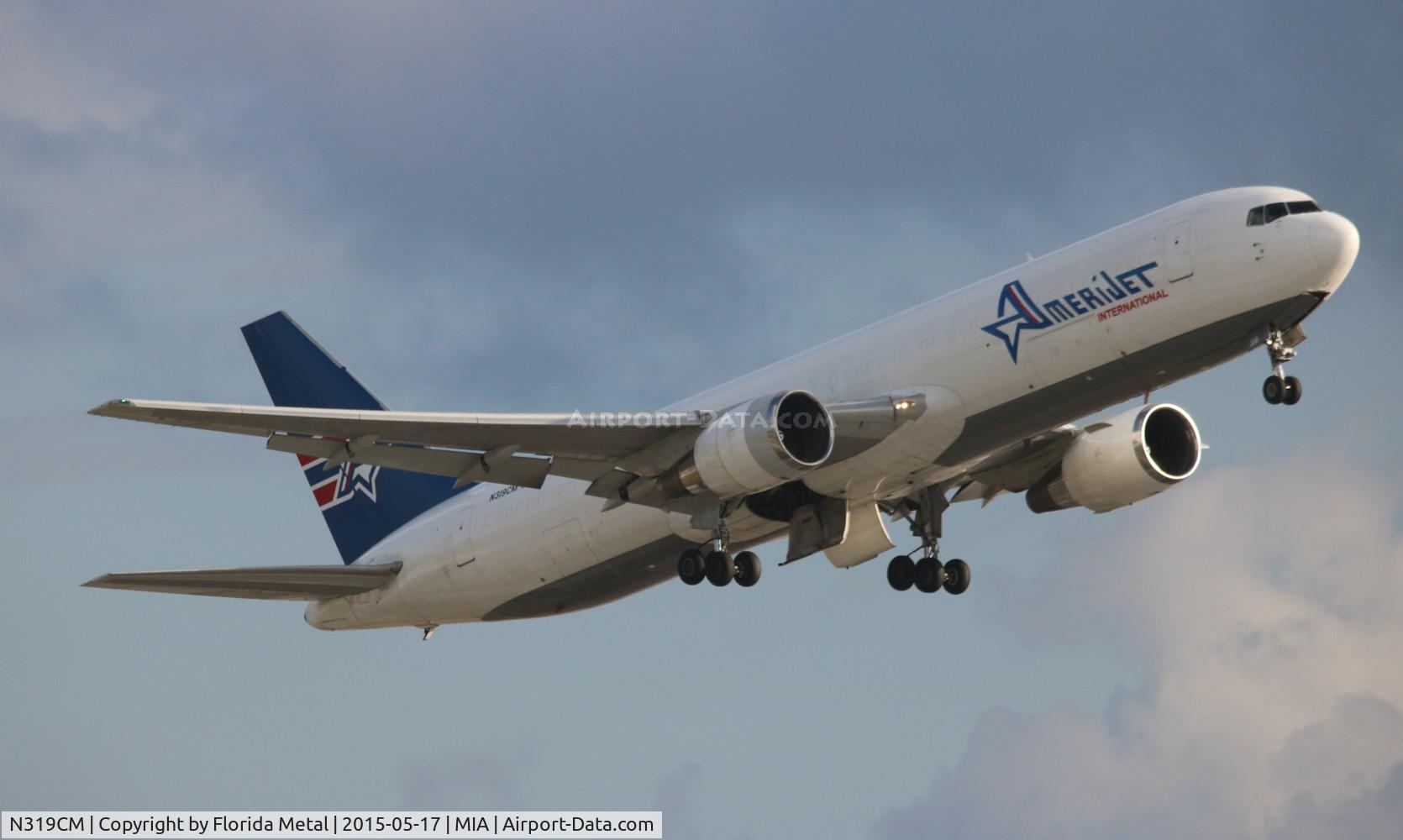 N319CM, 1988 Boeing 767-338 C/N 24407, Amerijet
