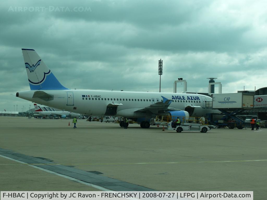F-HBAC, 1998 Airbus A320-214 C/N 888, Aigle Azur boarding to Alger