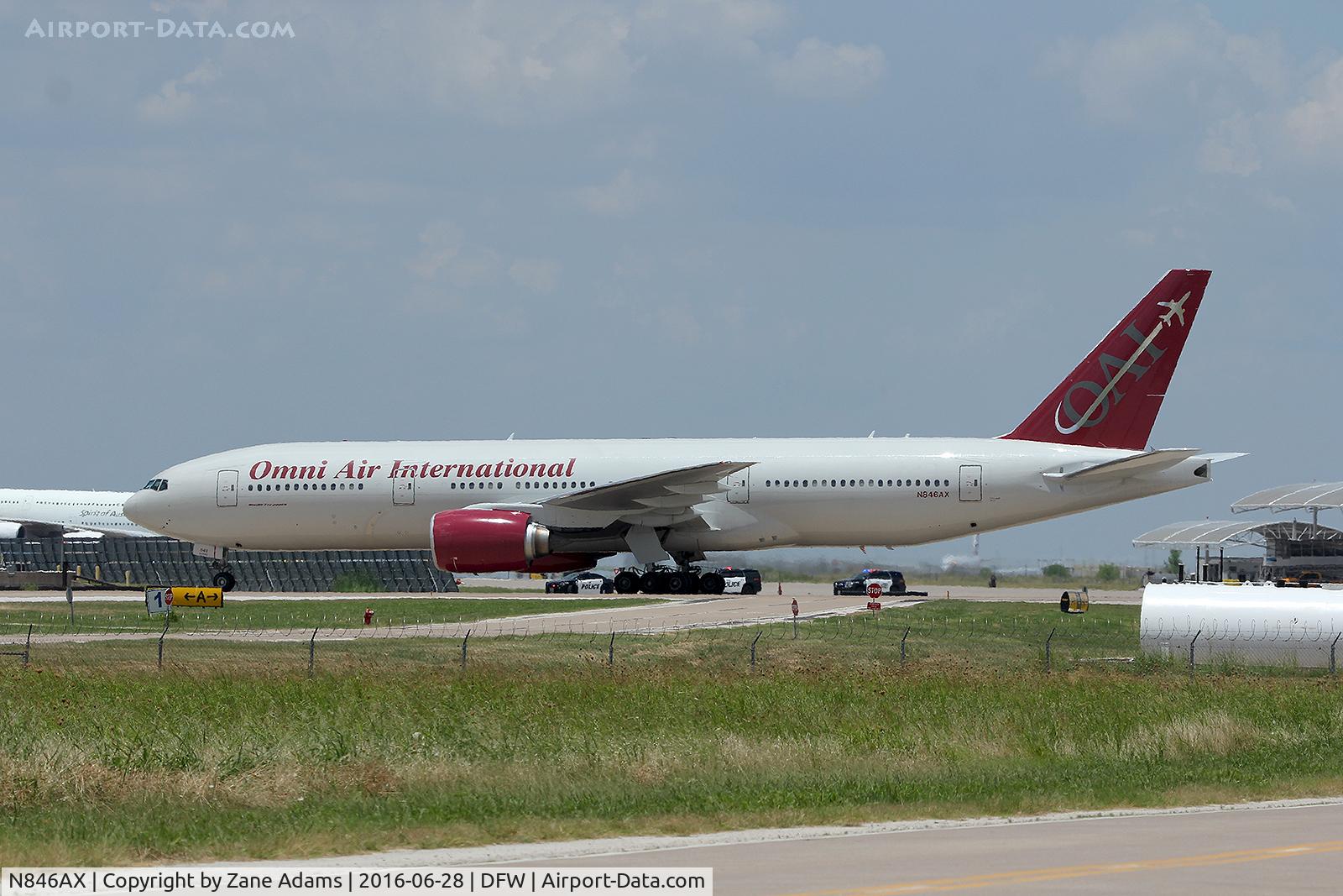 N846AX, 2007 Boeing 777-2U8 C/N 36124, Arriving at DFW Airport