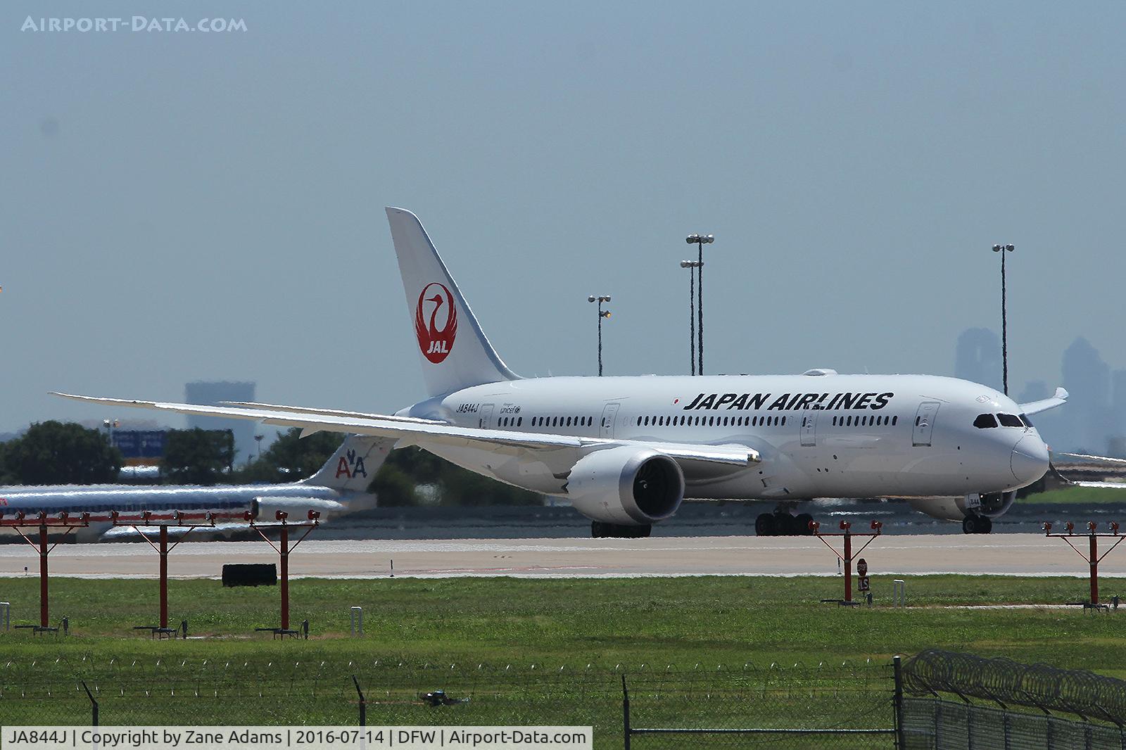 JA844J, 2016 Boeing 787-8 Dreamliner Dreamliner C/N 38136, Arriving at DFW Airport