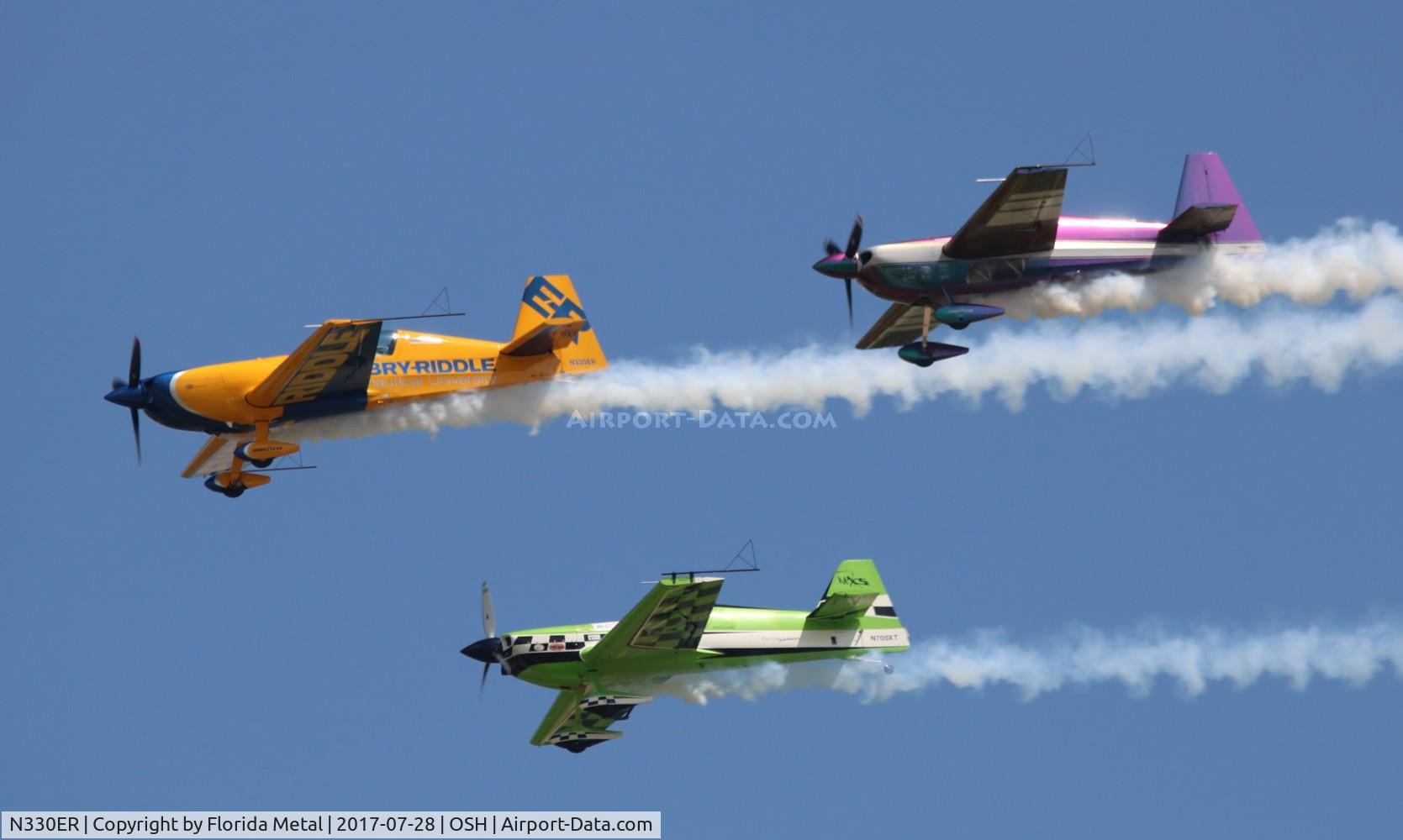 N330ER, 2015 Extra EA-300LC C/N LC044, Matt Chapman, Bill Stein and Rob Holland
