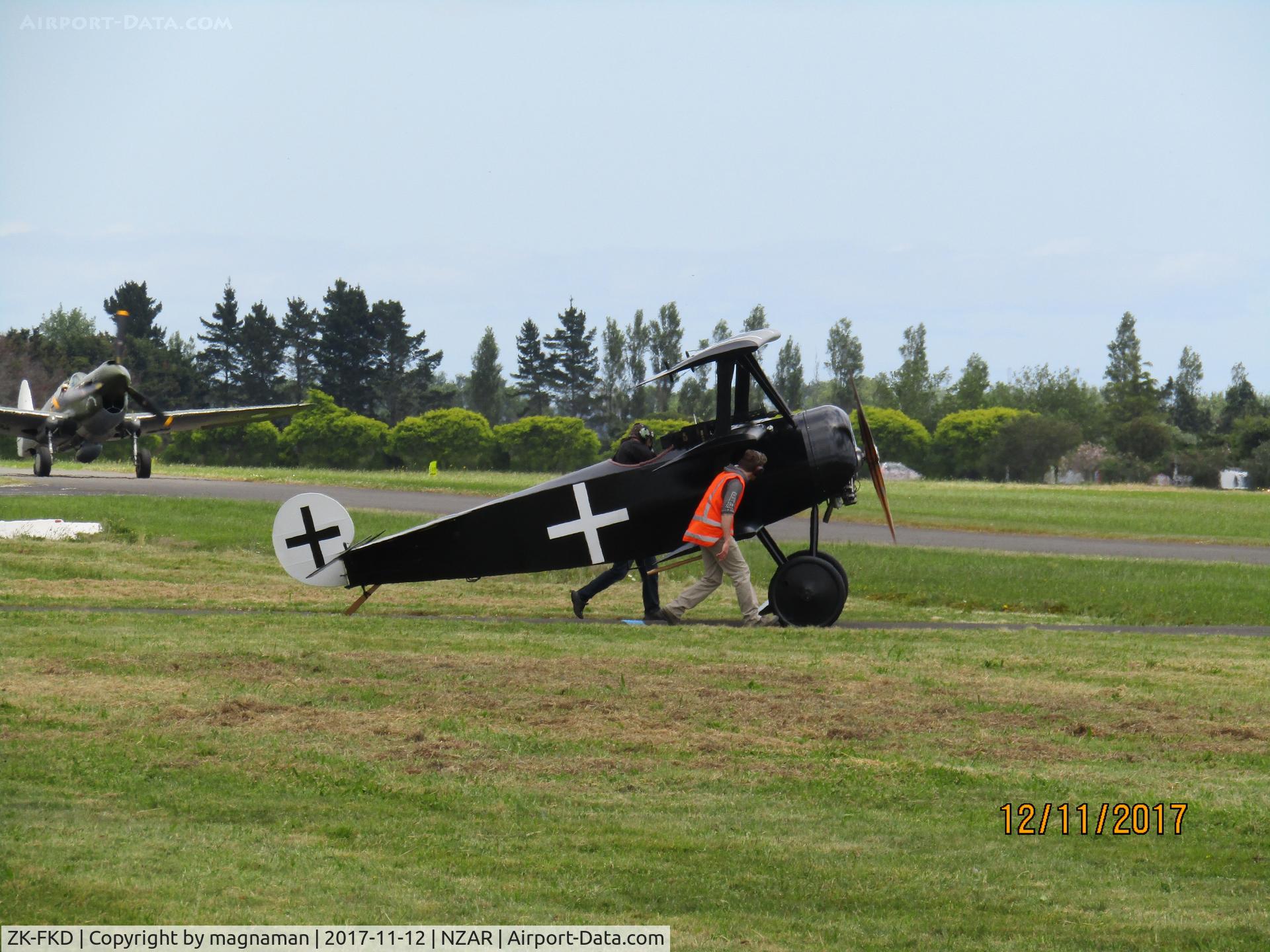 ZK-FKD, Fokker Dr-1 Triplane Replica C/N CAS 02, about to fly at armistice day