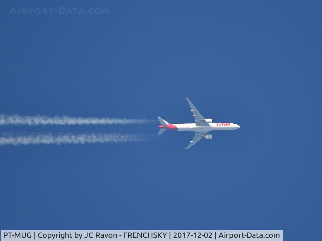 PT-MUG, 2012 Boeing 777-32W/ER C/N 38888, JJ8070 /TAM8070 SAO PAULO to FRANKFURT overflying Bordeaux city at level 360