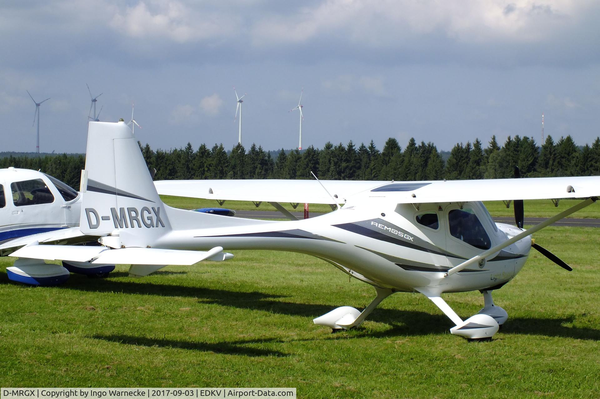 D-MRGX, 2009 Remos GX C/N 312, Remos GX at the Dahlemer Binz 60th jubilee airfield display