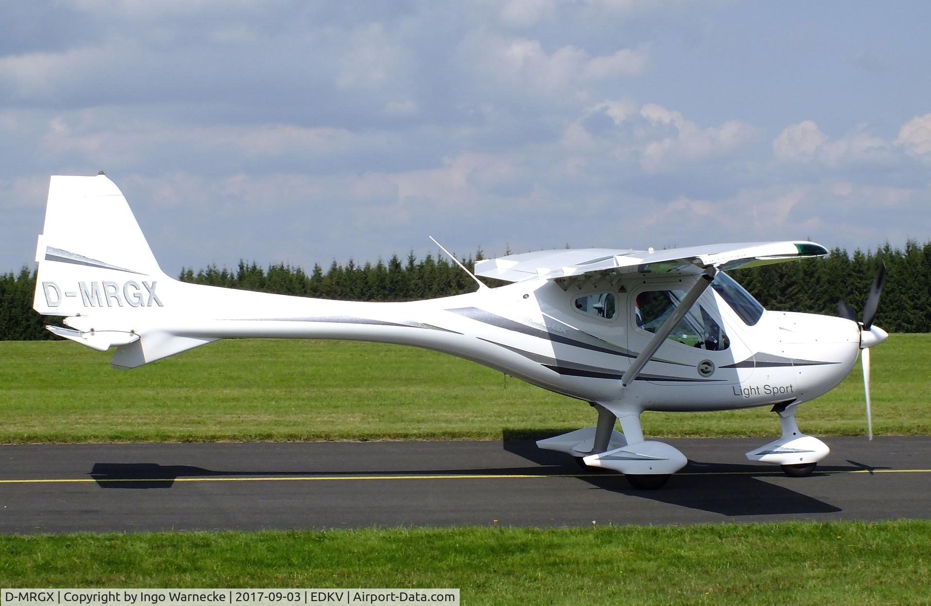 D-MRGX, 2009 Remos GX C/N 312, Remos GX at the Dahlemer Binz 60th jubilee airfield display