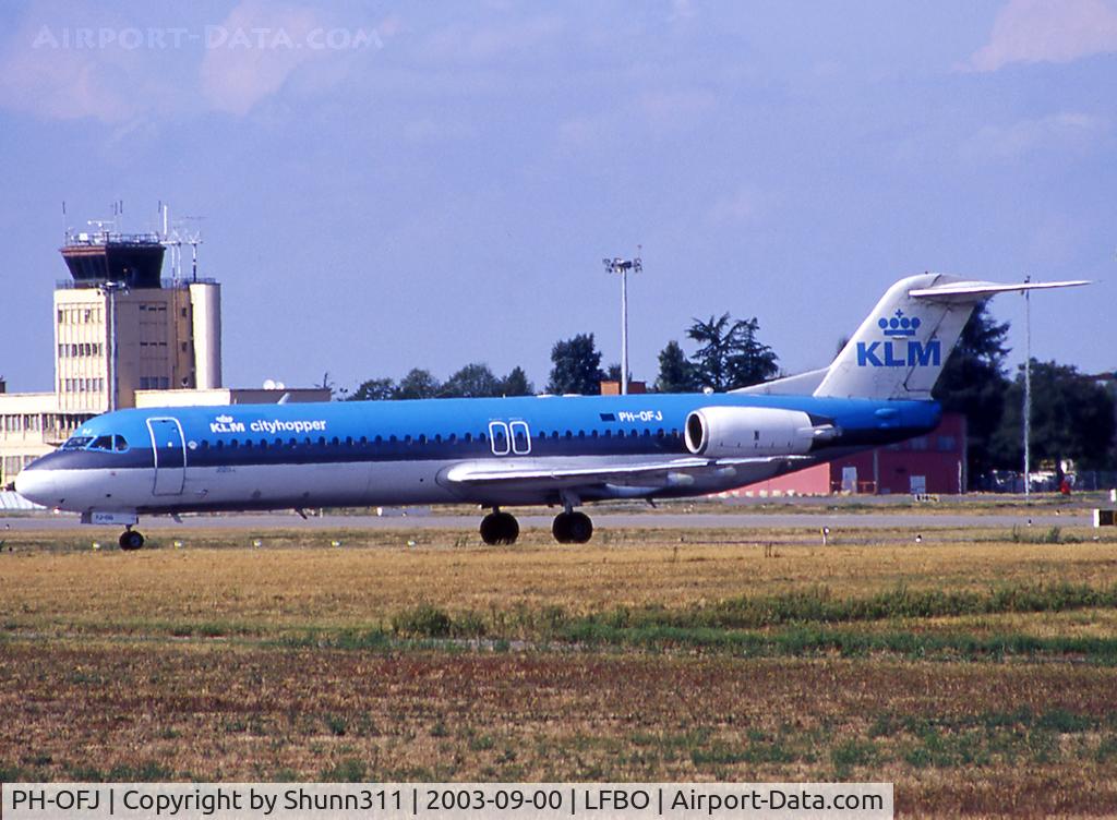PH-OFJ, 1988 Fokker 100 (F-28-0100) C/N 11248, Lining up rwy 32R in old c/s