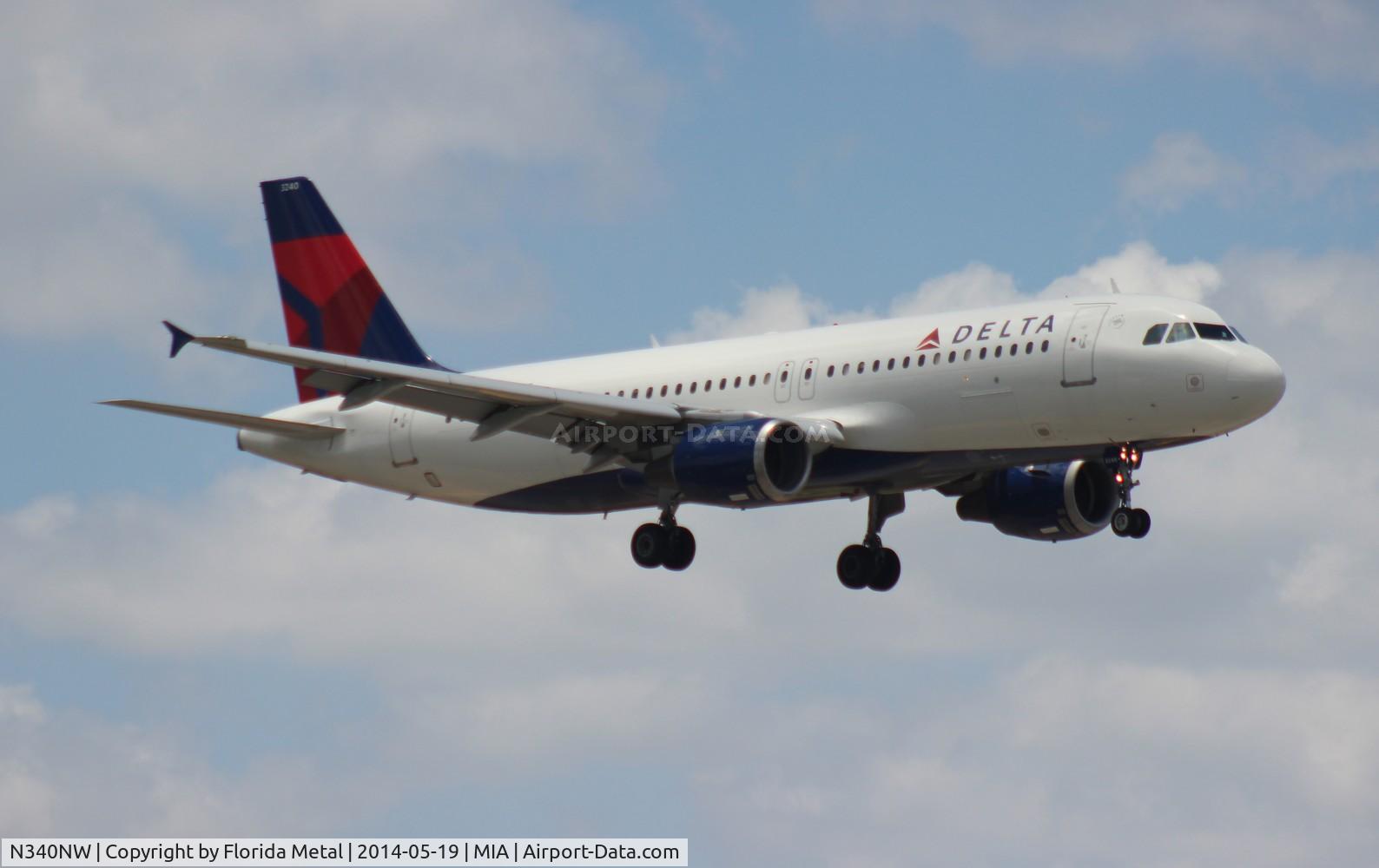 N340NW, 1992 Airbus A320-212 C/N 372, Delta