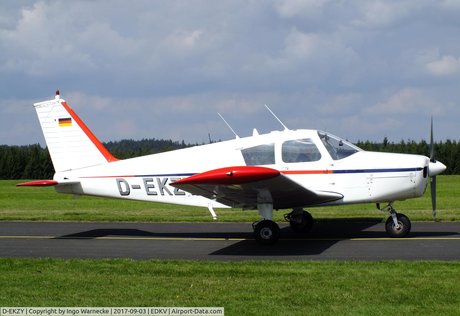 D-EKZY, 1966 Piper PA-28-140 Cherokee C/N 28-21419, Piper PA-28-140 Cherokee at the Dahlemer Binz 60th jubilee airfield display
