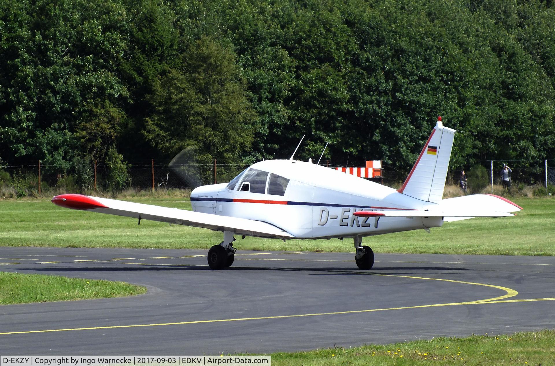 D-EKZY, 1966 Piper PA-28-140 Cherokee C/N 28-21419, Piper PA-28-140 Cherokee at the Dahlemer Binz 60th jubilee airfield display