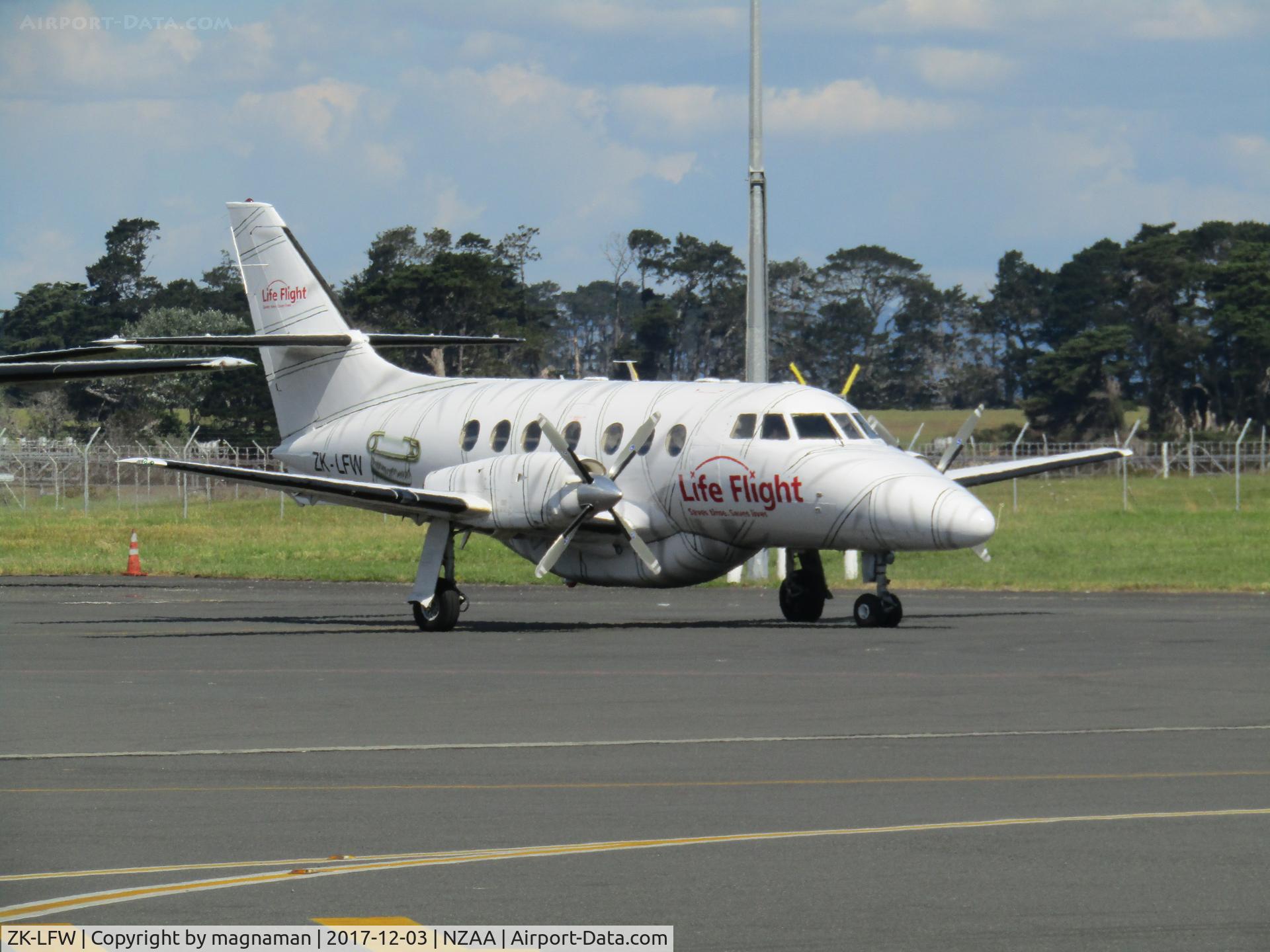 ZK-LFW, 1992 British Aerospace BAe-3201 Jetstream 32 C/N 976, another medic flight