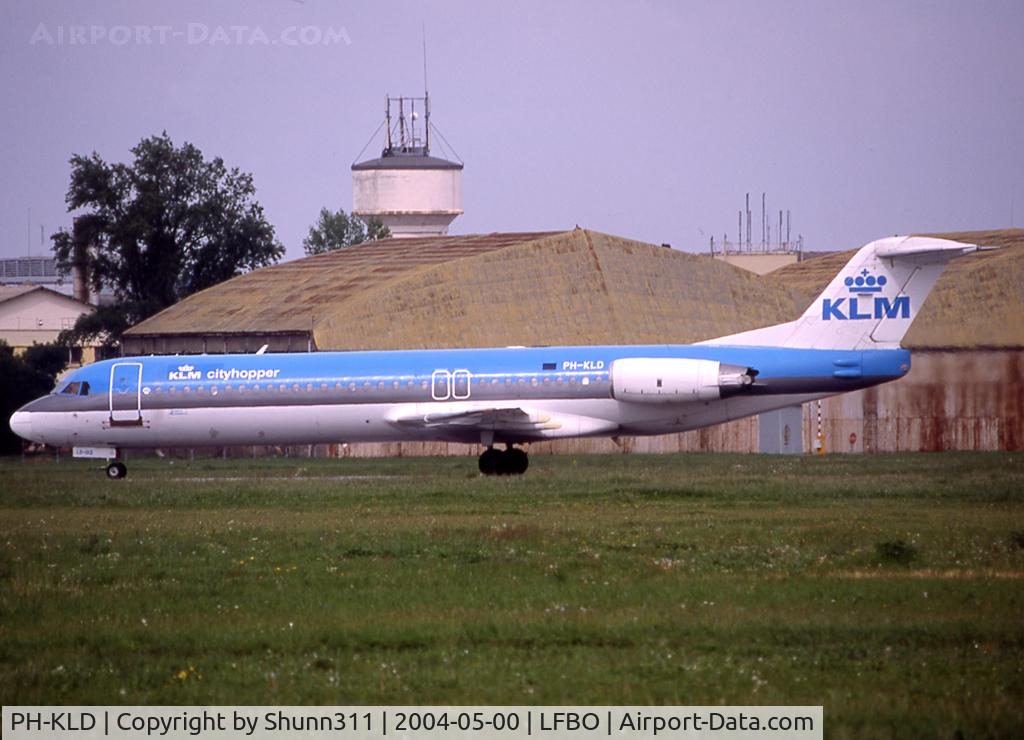 PH-KLD, 1989 Fokker 100 (F-28-0100) C/N 11269, Lining up rwy 32R for departure...