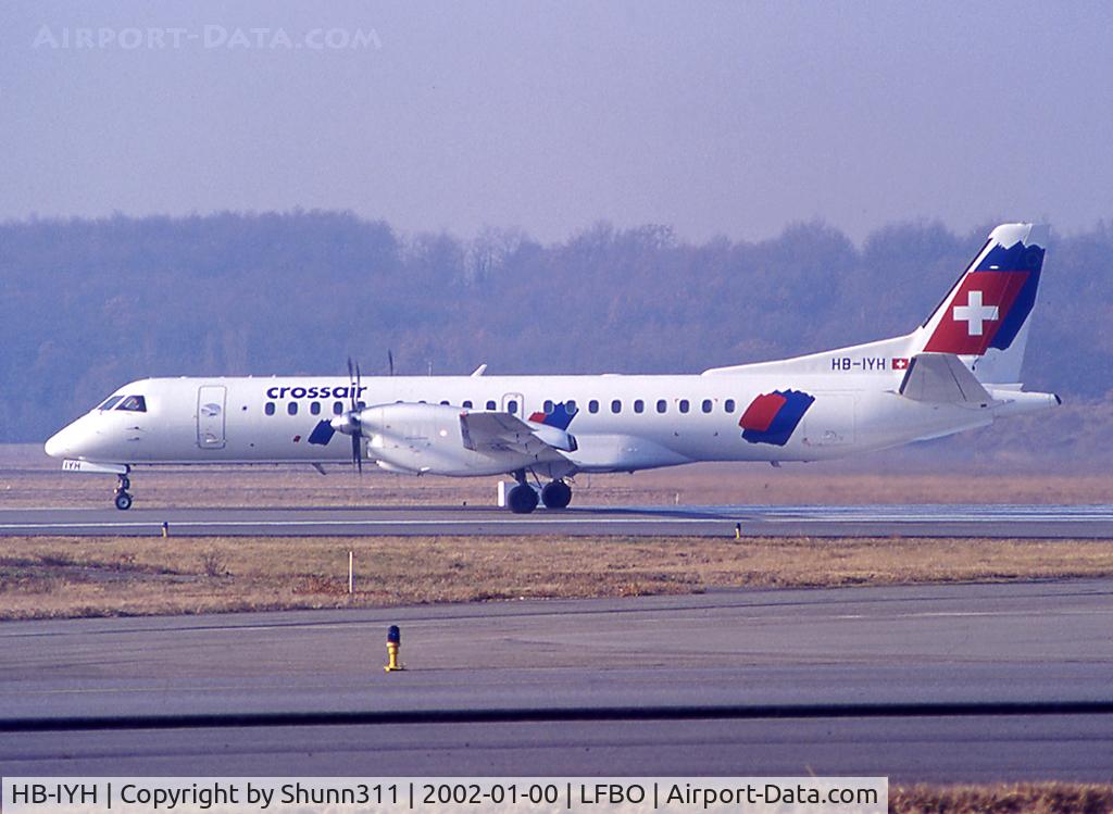 HB-IYH, 1999 Saab 2000 C/N 2000-063, Lining up rwy 14L for departure...