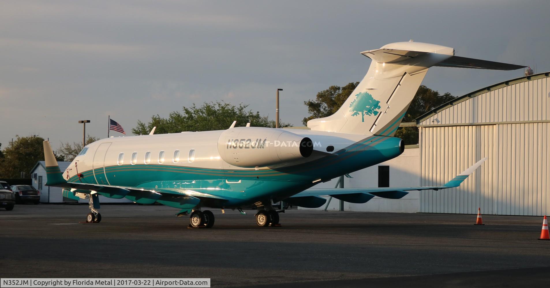 N352JM, 2014 Bombardier Challenger 350 (BD-100-1A10) C/N 20522, Challenger 350