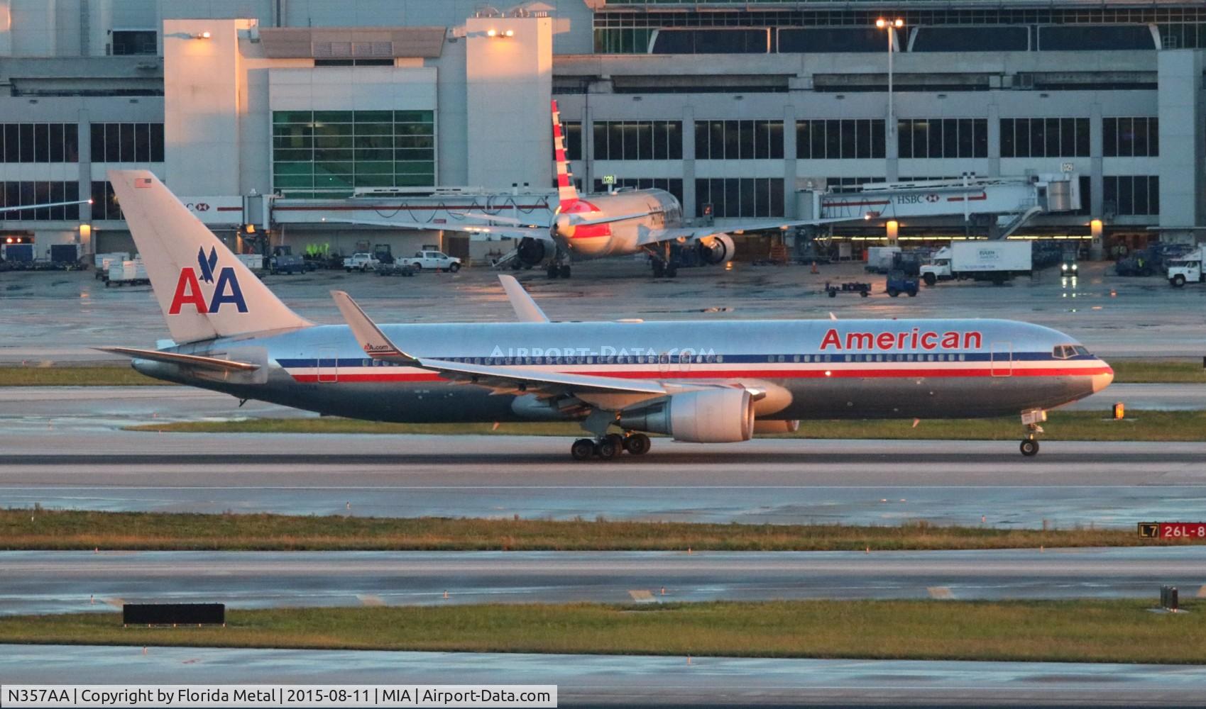 N357AA, 1988 Boeing 767-323 C/N 24038, American