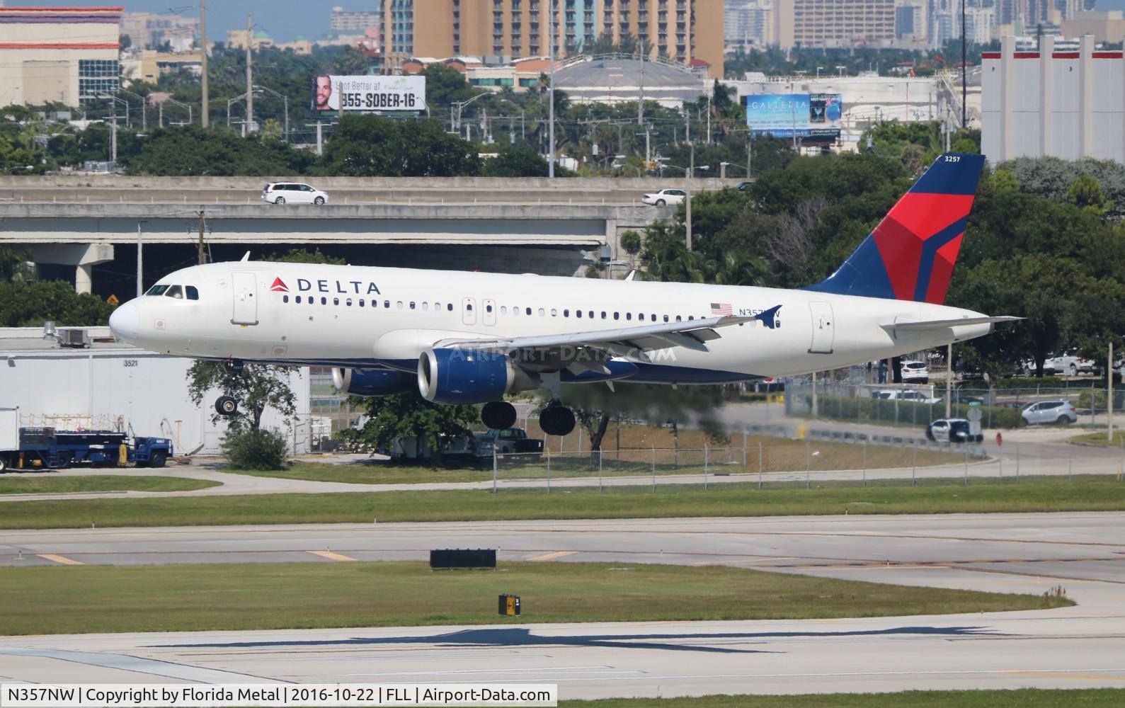 N357NW, 1998 Airbus A320-212 C/N 830, Delta