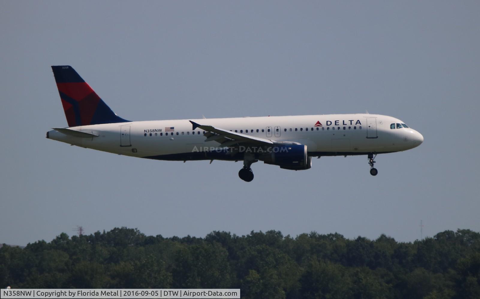 N358NW, 1998 Airbus A320-212 C/N 832, Delta