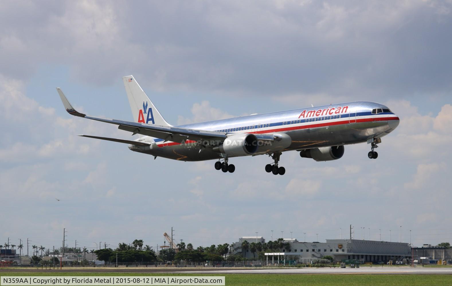N359AA, 1988 Boeing 767-323 C/N 24040, America