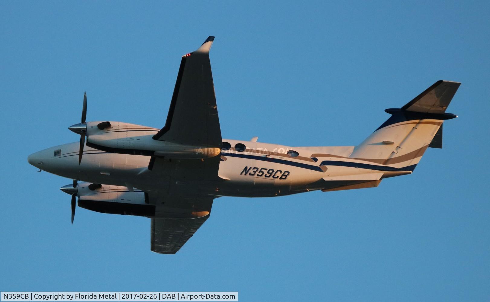 N359CB, 2004 Raytheon Aircraft Company B300 C/N FL-392, King Air 350