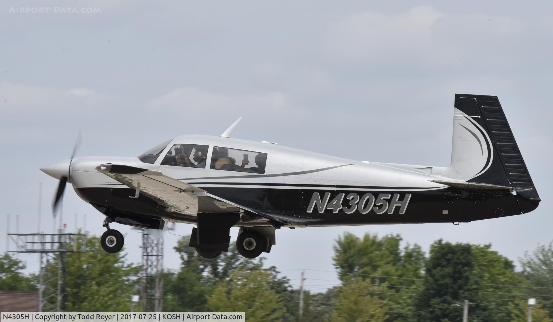 N4305H, 1979 Mooney M20J 201 C/N 24-0788, Airventure 2017