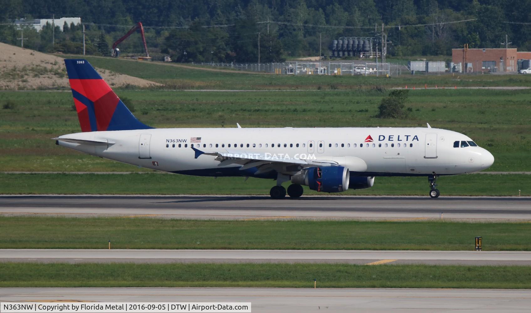 N363NW, 1998 Airbus A320-212 C/N 0923, Delta
